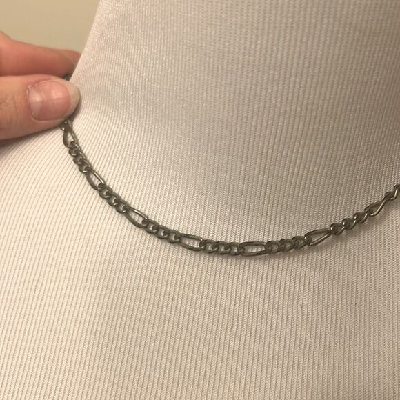 🤑BUNDLE ONLY🤑Silver Vintage Chain ⛓️‍💥 - Picture 1 of 3